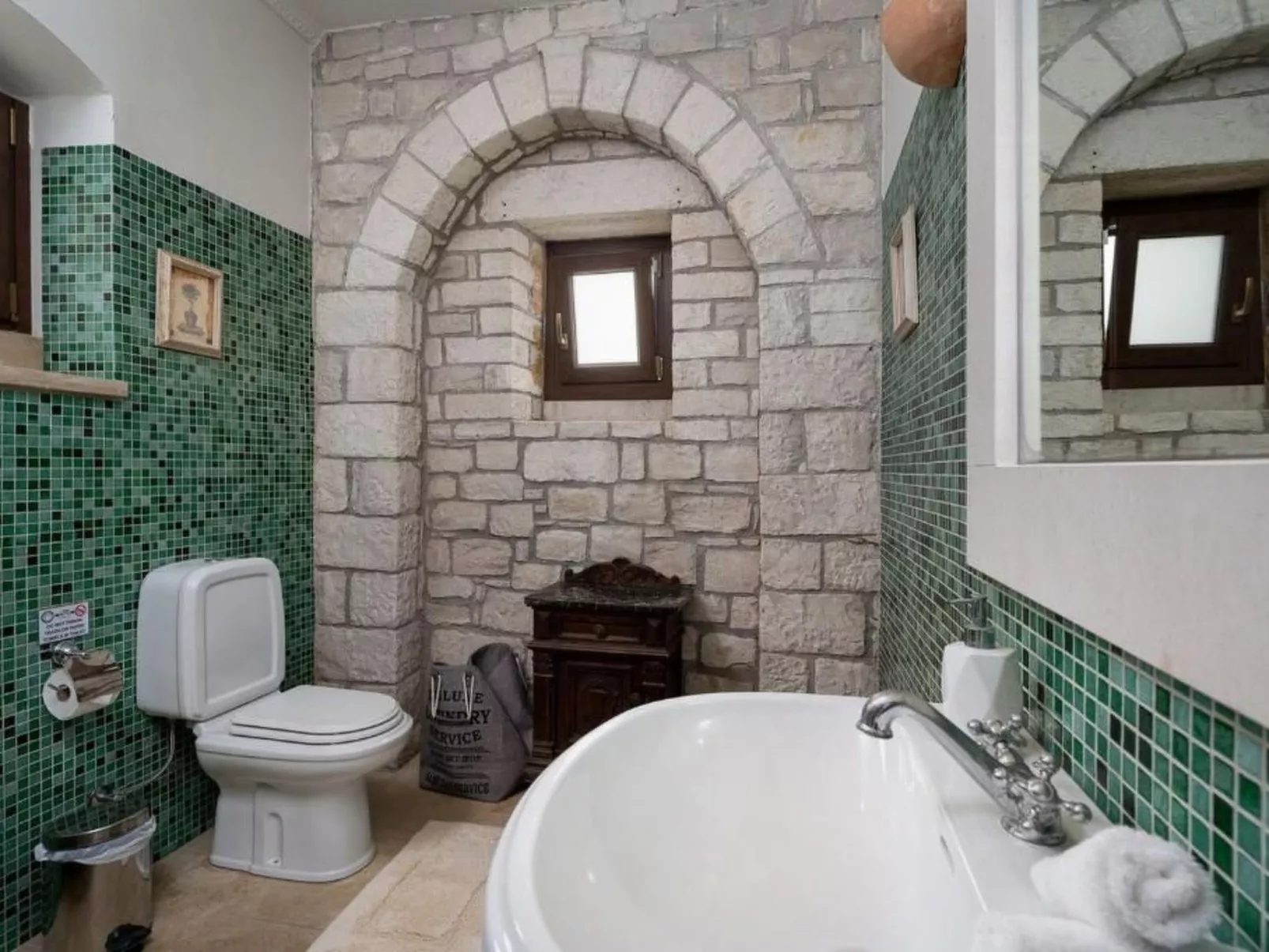 Traditionelle Natursteinvilla mit tollem Meerblick - Binnen