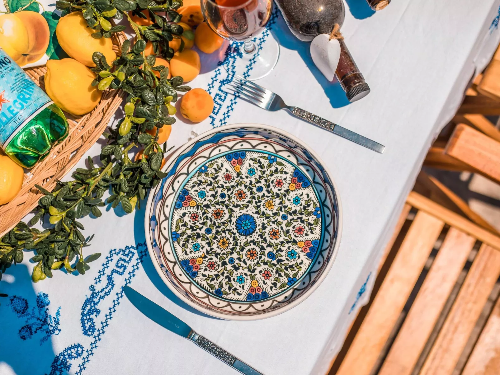 Emarmene - Dein Schicksal - Buiten