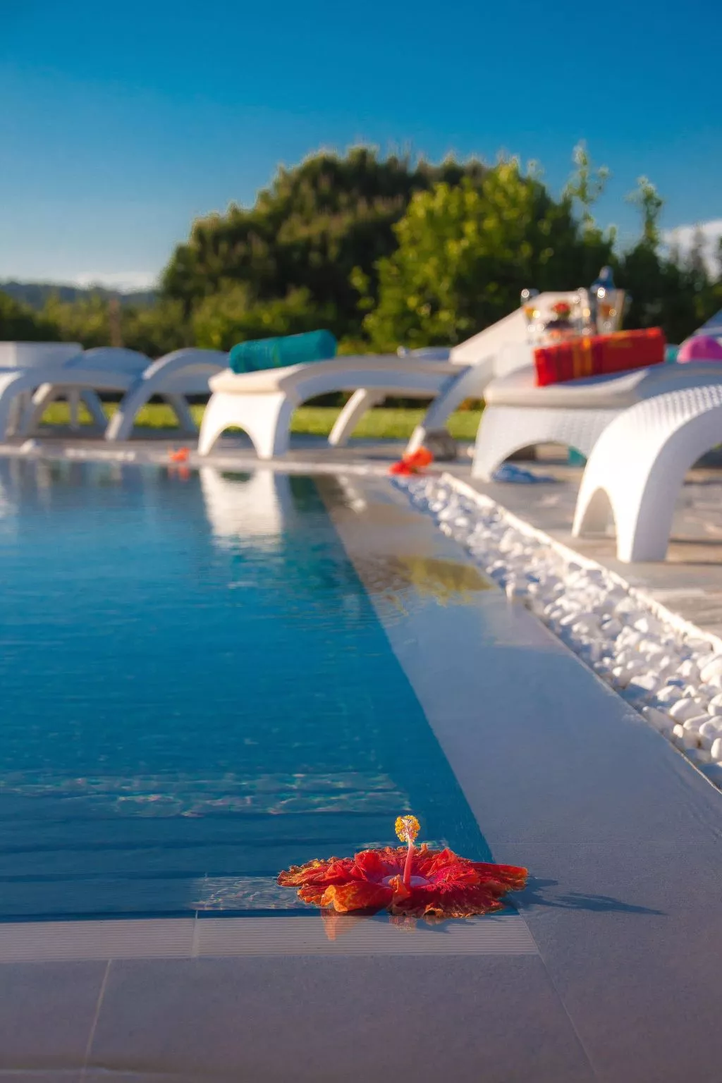 Luxuriöse, geräumige, private Villa mit sechs Schlafzimmern - Buiten