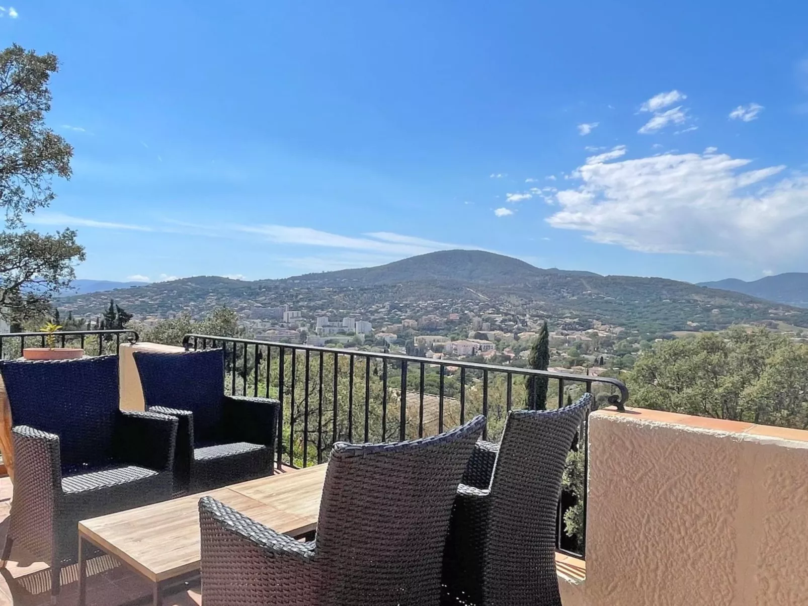 Villa "Armalac" mit Bergblick - Buiten