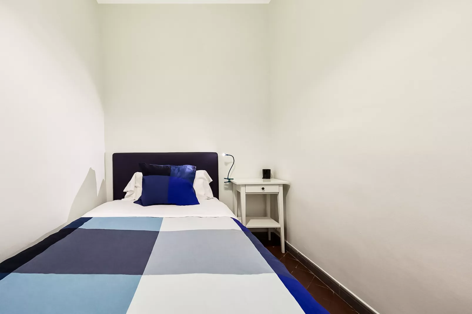 Rambla Paris Apartment - Slaapkamer