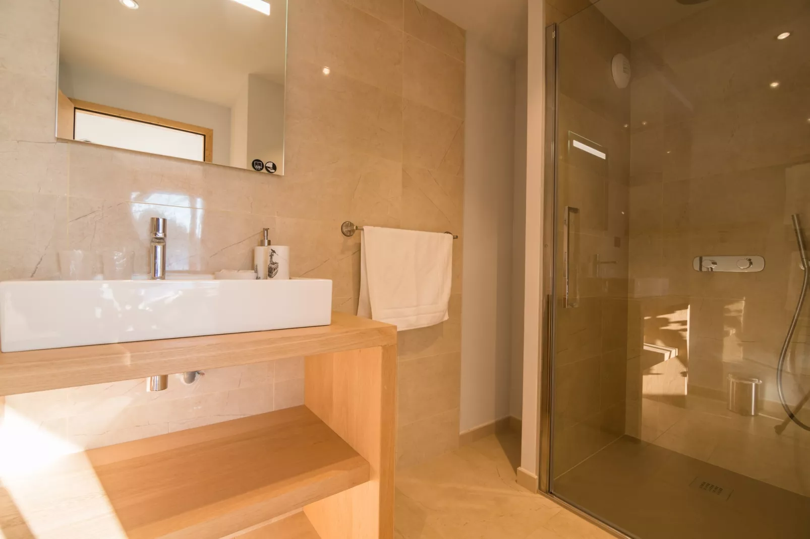 Les Portes de Megève 11 - Badkamer