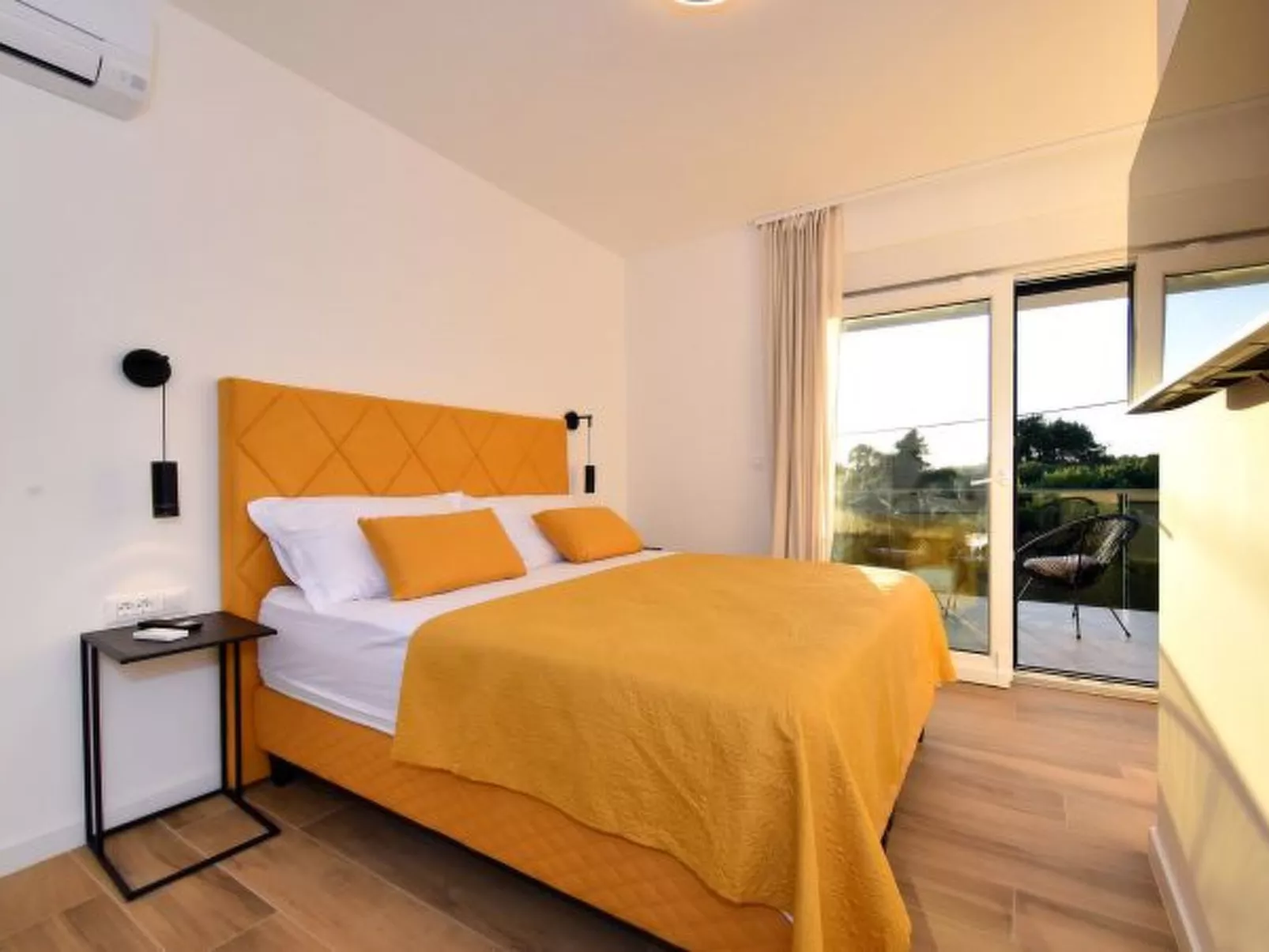 Villa Nostro Porto with pool - Image-tags.info