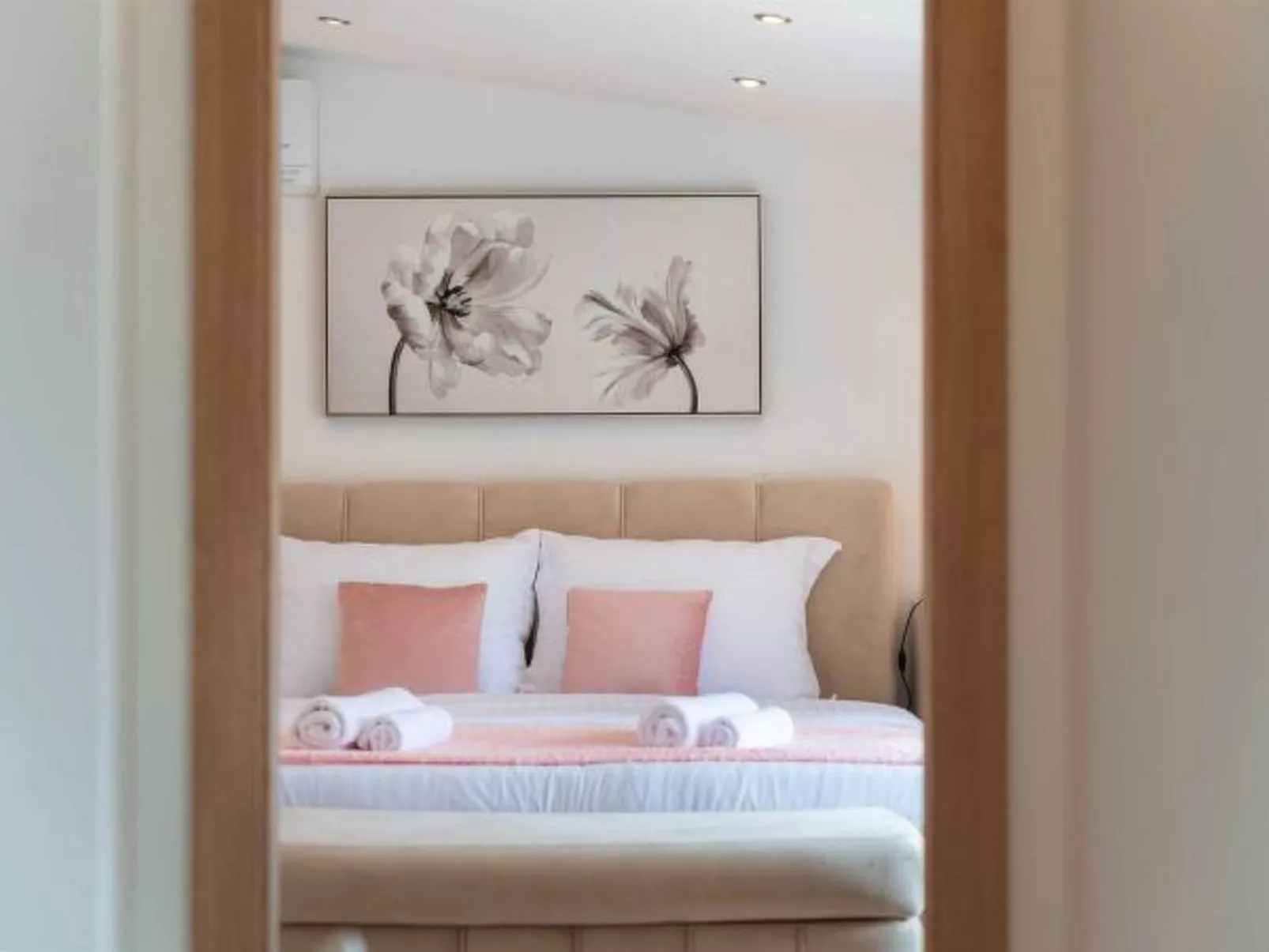 Luxury Villa Maria with large pool - Image-tags.info