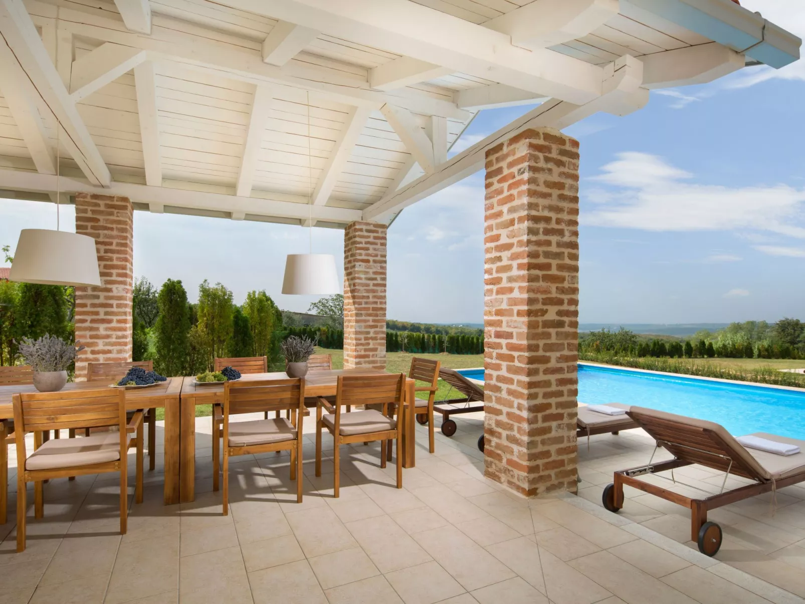 Villa "Star" mit Whirlpool - Buiten