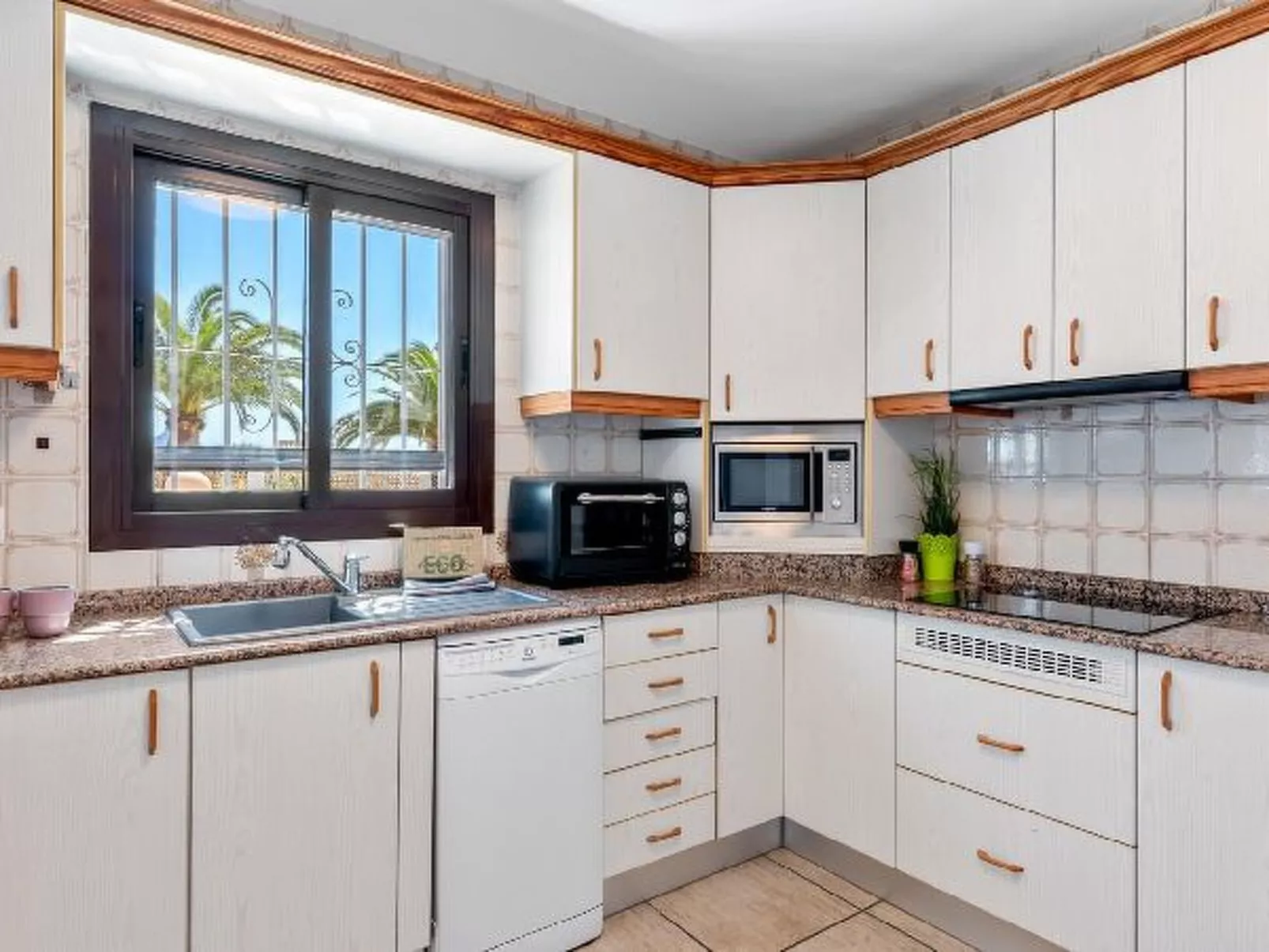 Villa Meile - PlusHolidays - Image-tags.info