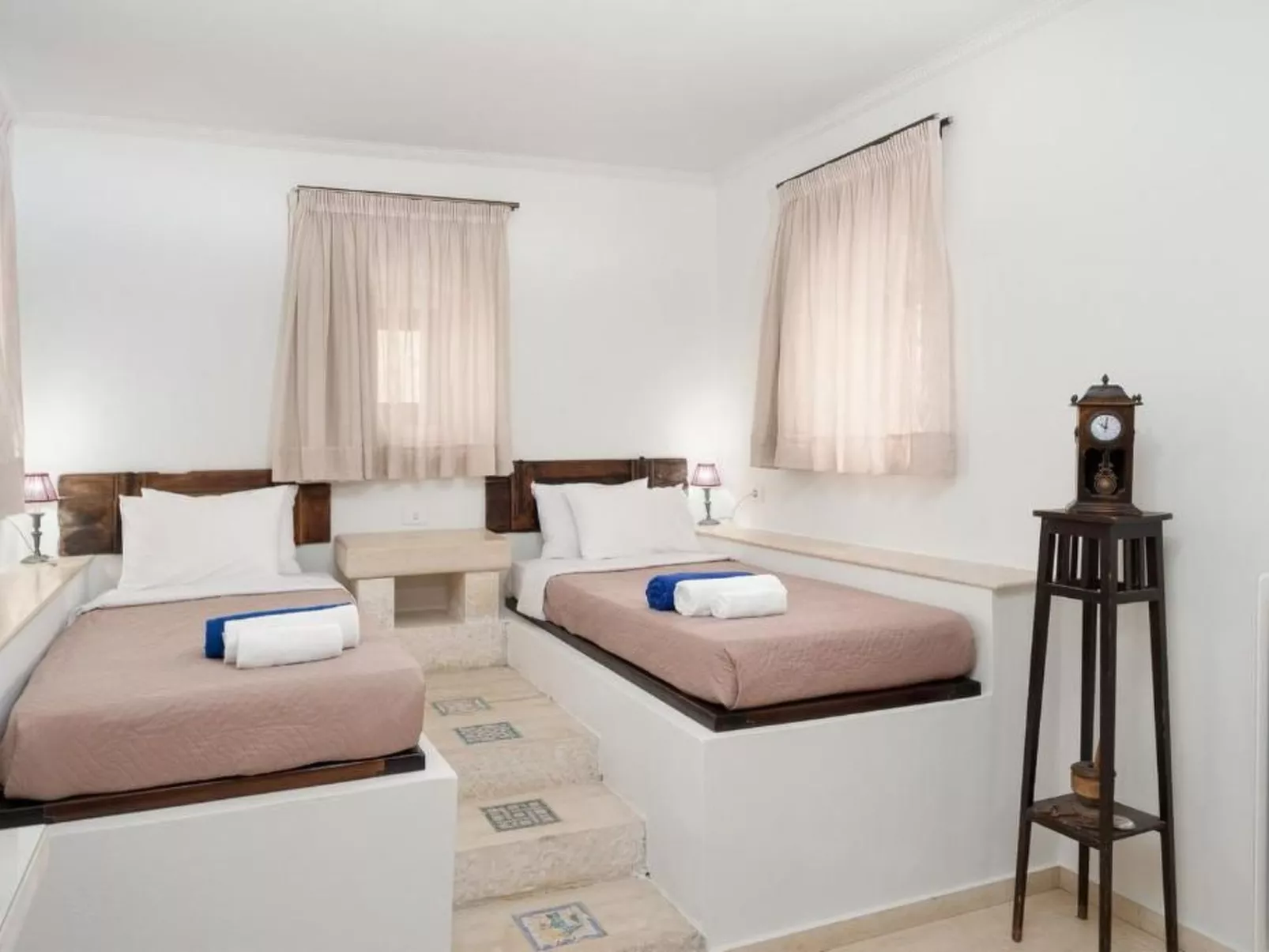 Traditionelle Natursteinvilla mit tollem Meerblick - Binnen