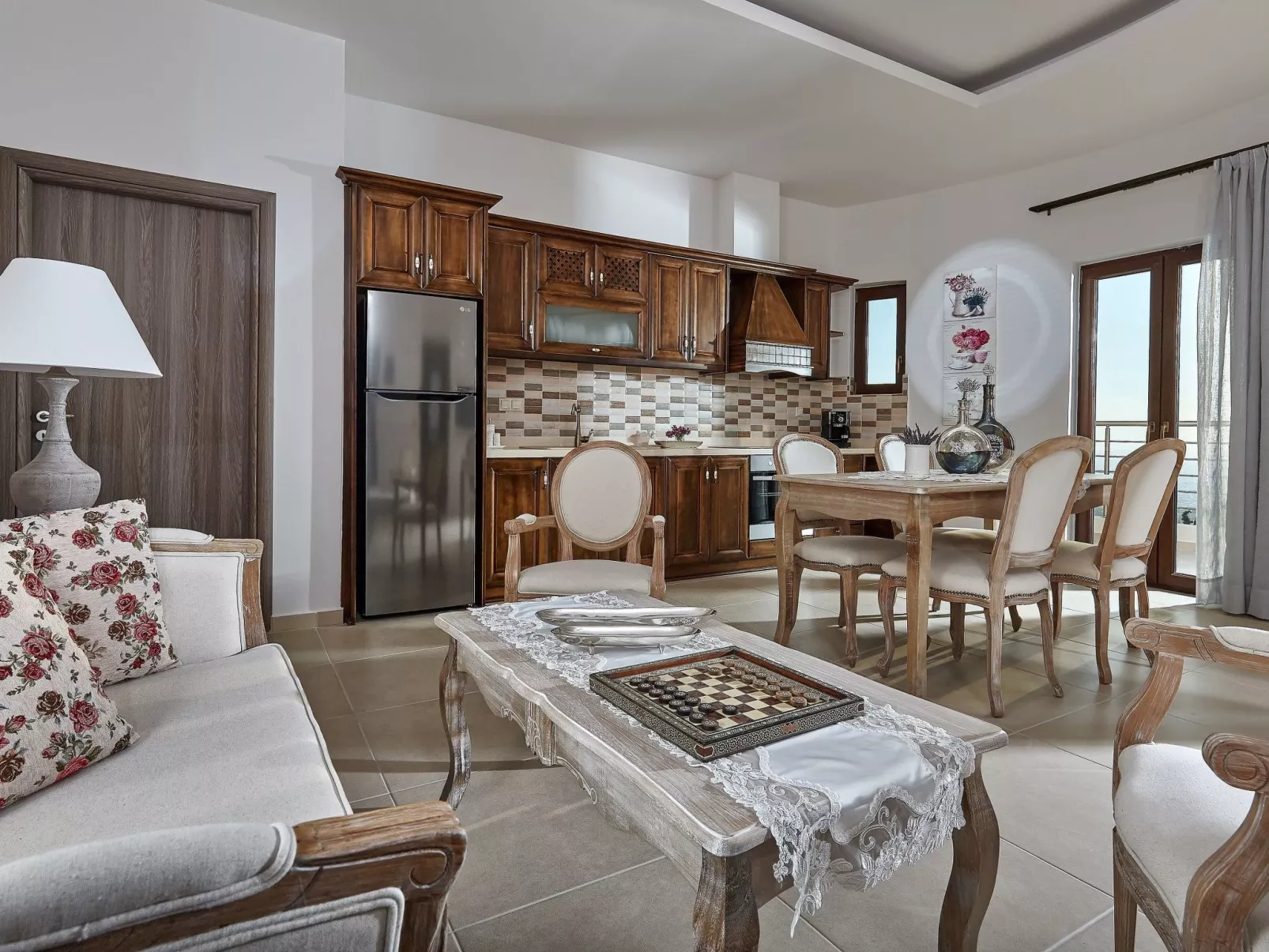 Orelia Cretan - Binnen