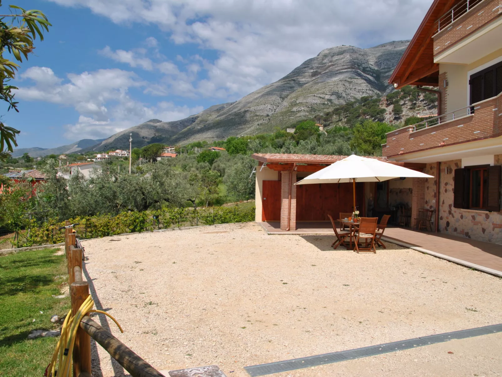 Corte Saturnia - Buiten