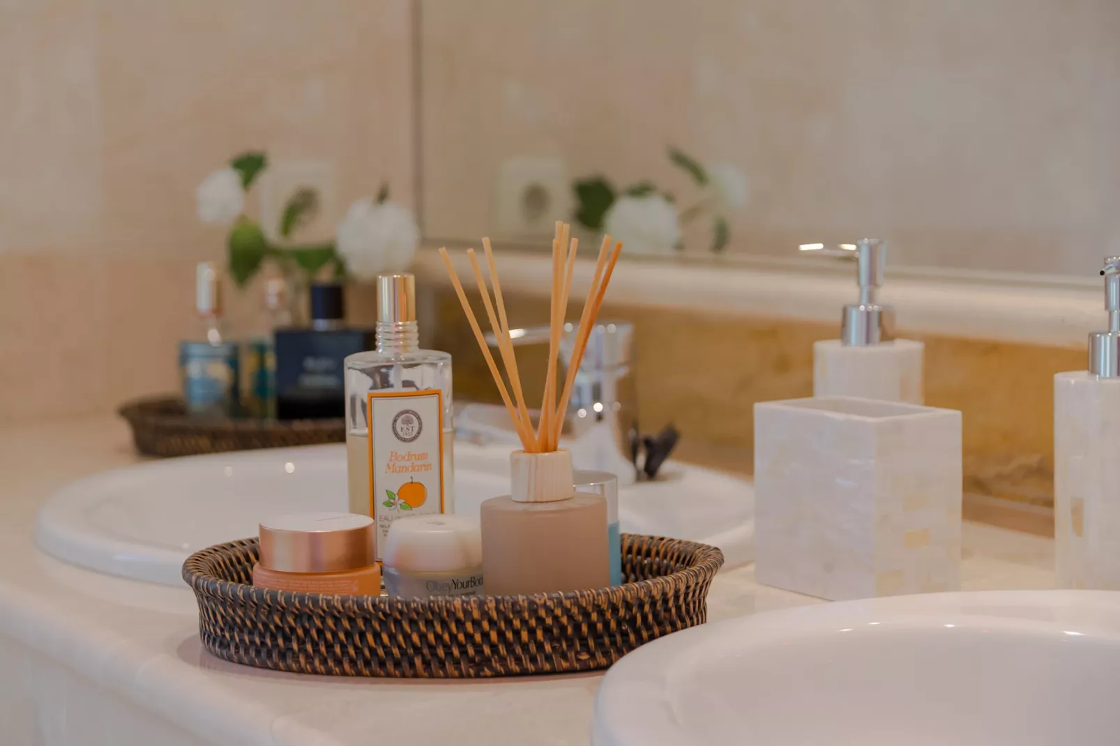 Superb Front Line Location, Sea View- Heated Pool - Sfeer