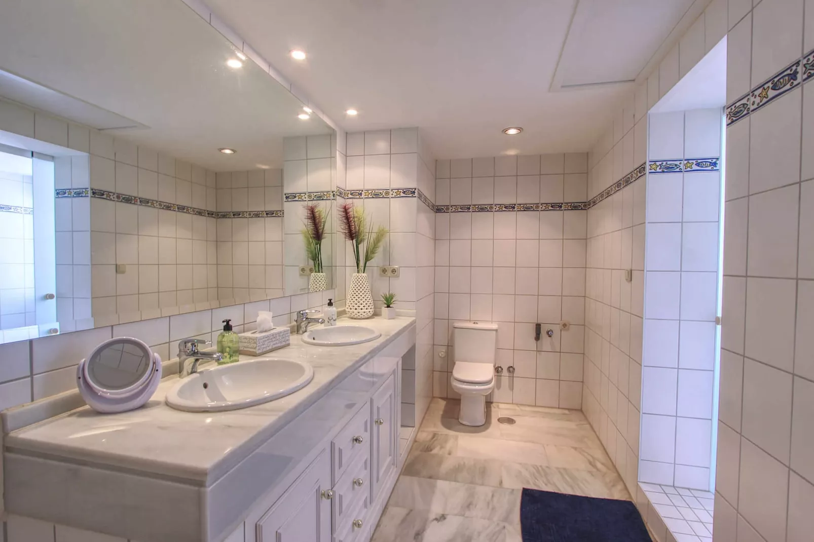 1080 - GOLDEN BEACH JACUZZI - Badkamer