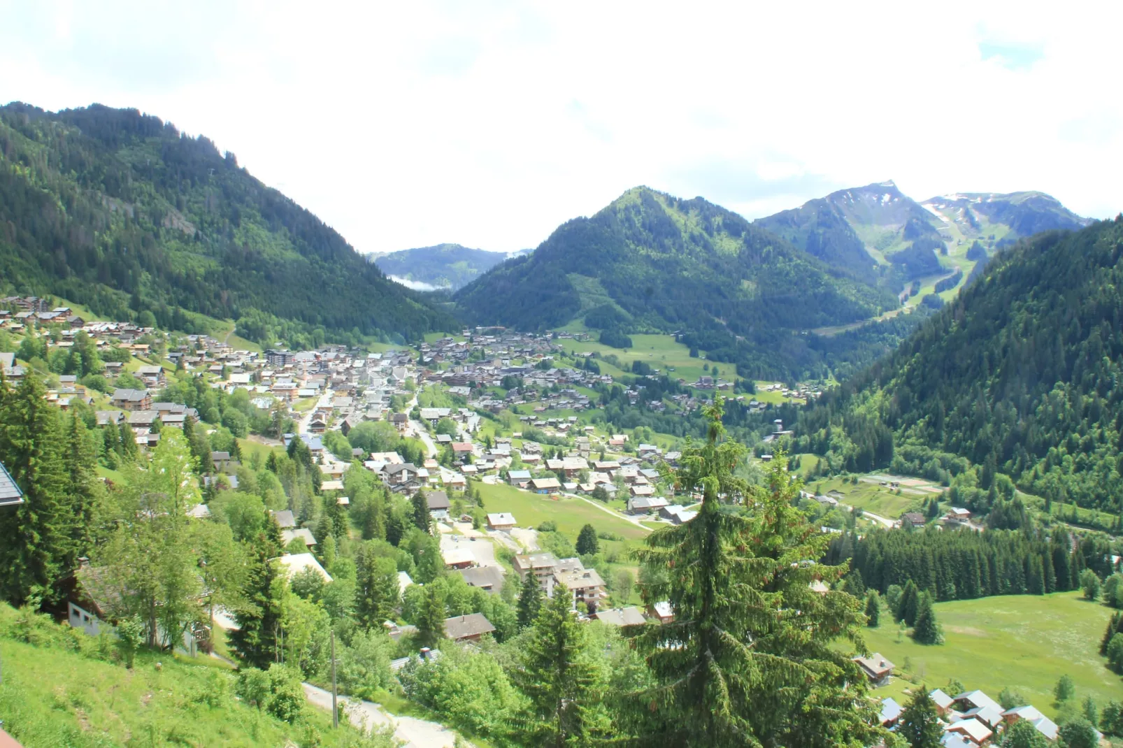 Amarillys AM20 MOUNTAIN & TELECABINE 6 Pers. - Buitenlucht