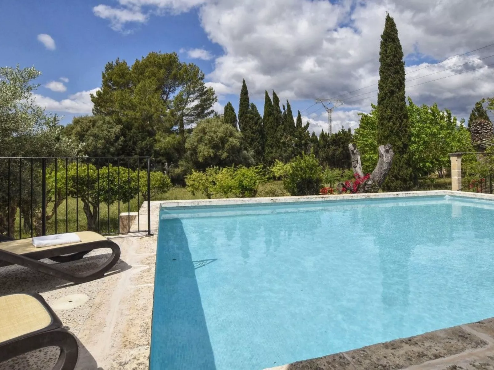 Ferienvilla mit privatem Pool - Buiten