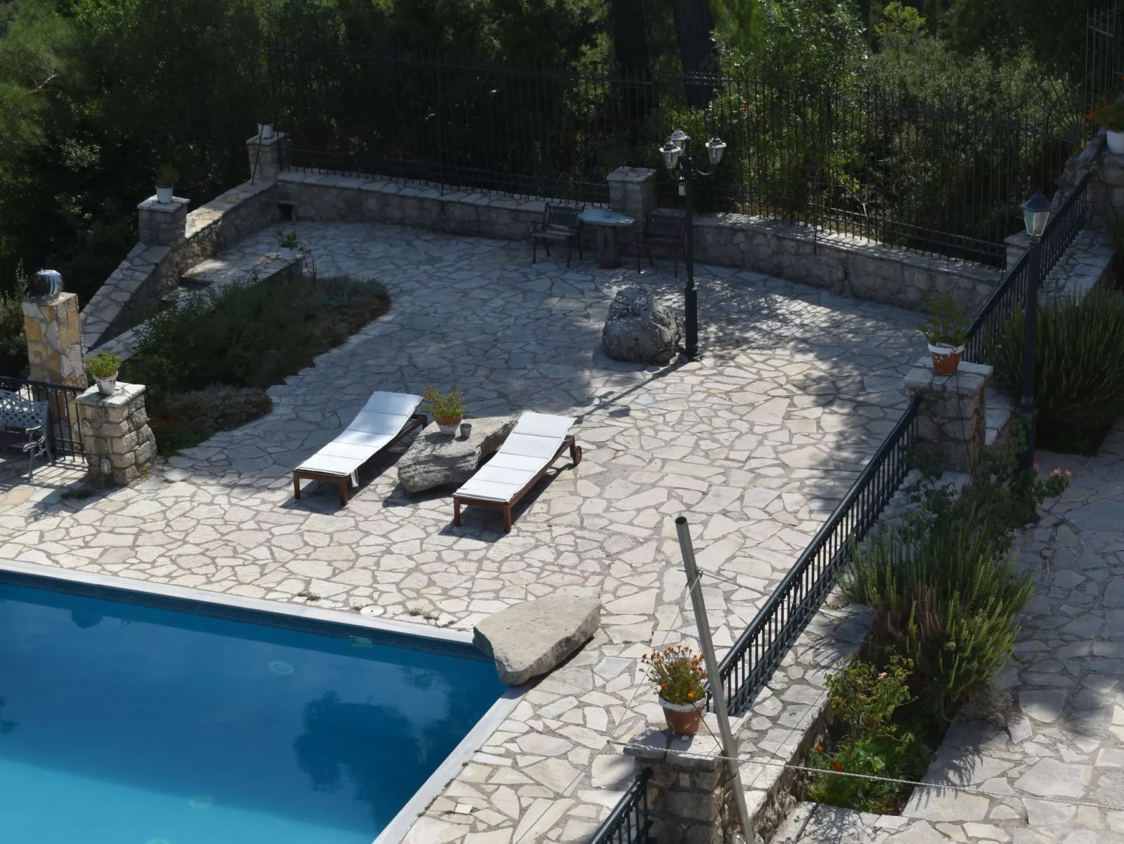 Sommer Dafnopanagia Luxusstudio Ourania - Buiten