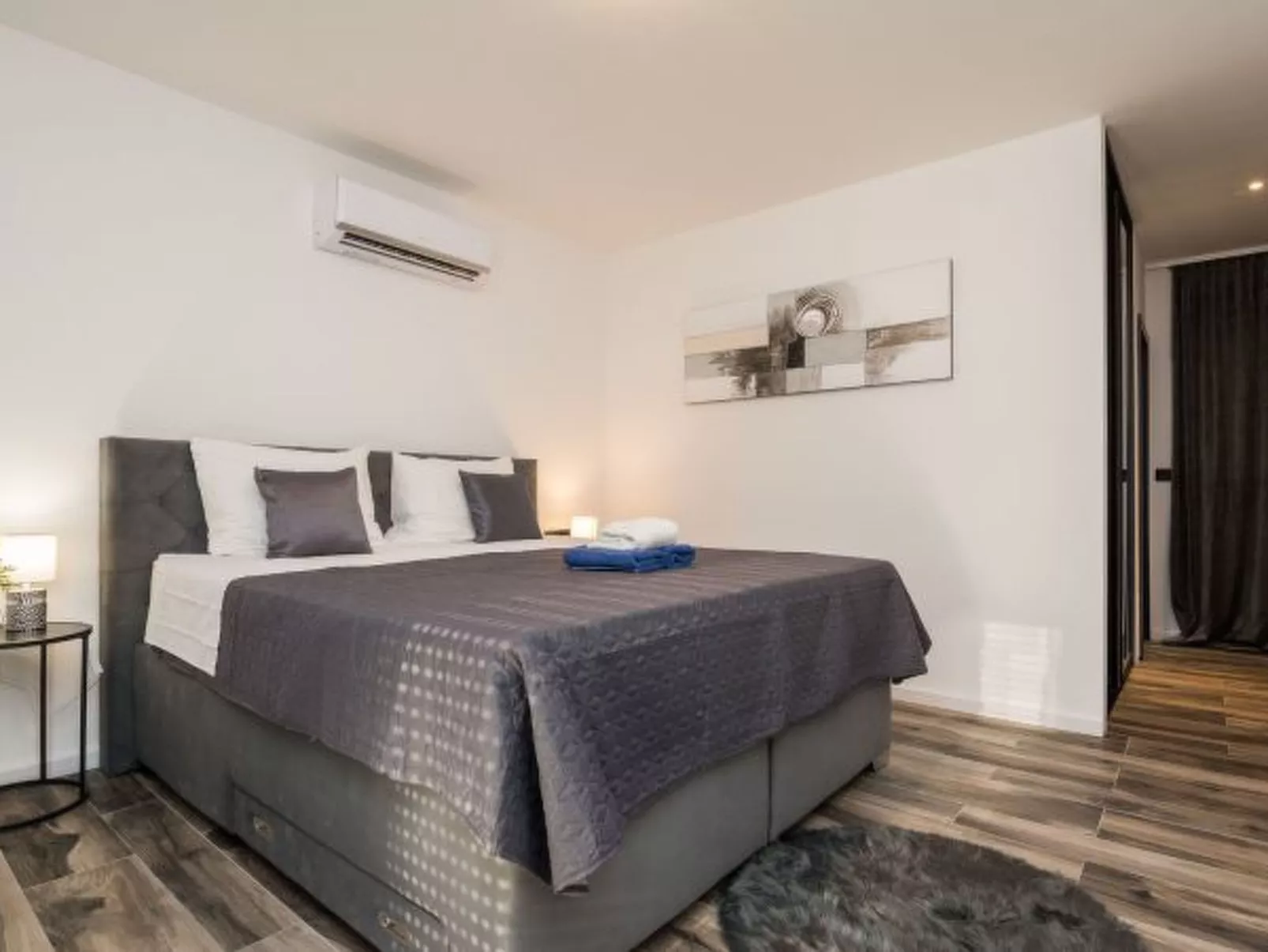 Beautiful villa Lara in Vrana with pool - Image-tags.info