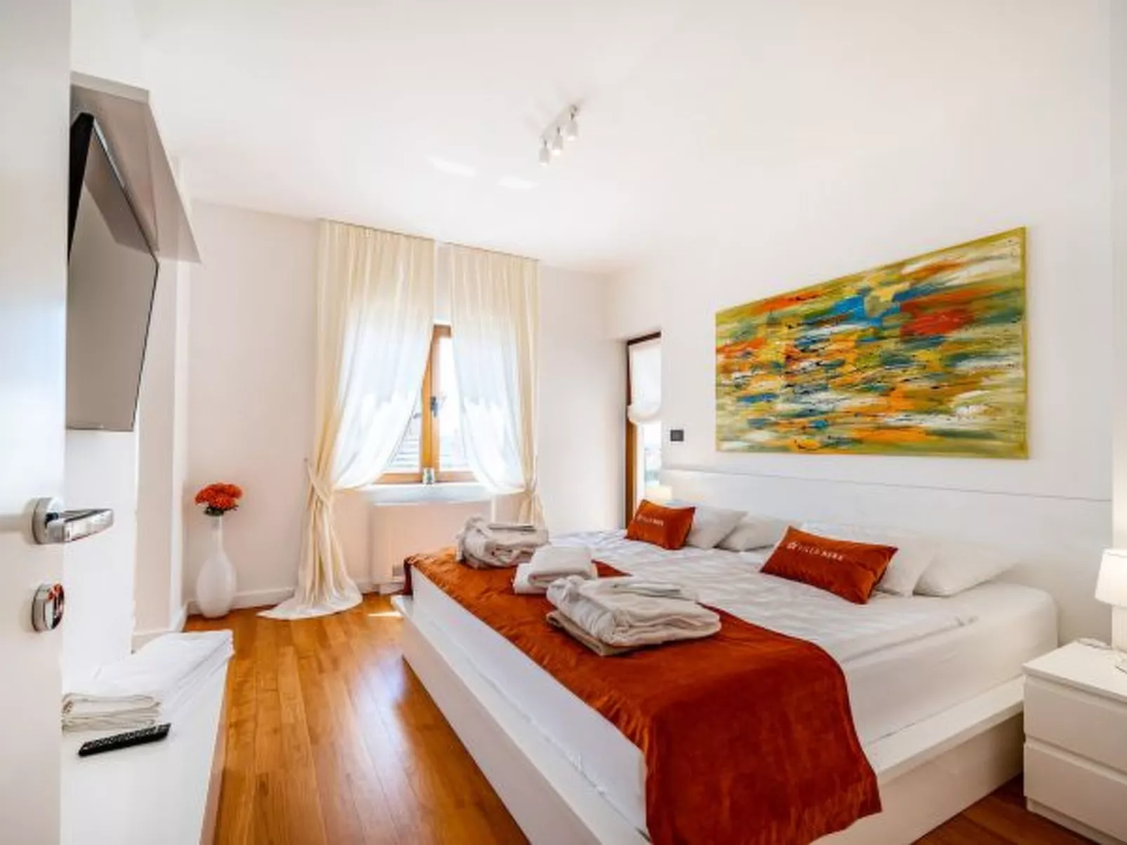 Villa Nena with heated pool, jacuzzi and sauna - Image-tags.info