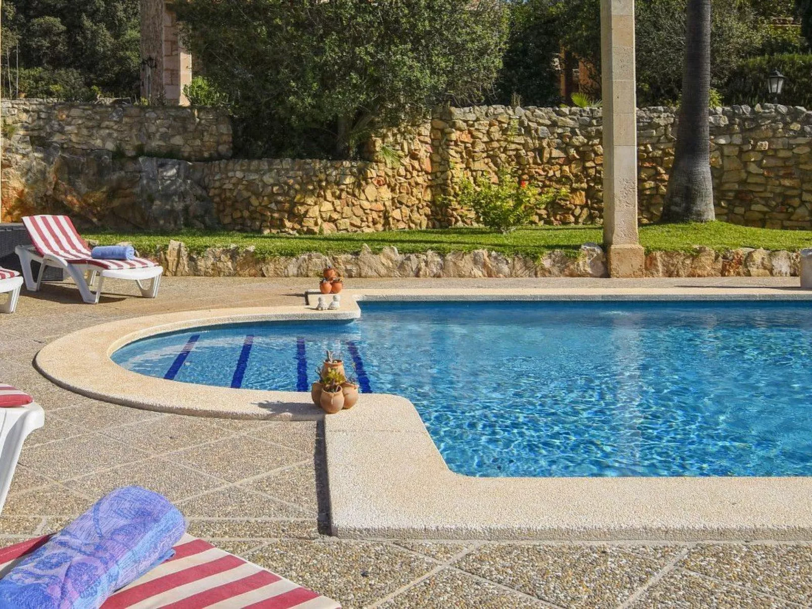 Rustikale Villa in der schönen mallorquinischen - Buiten