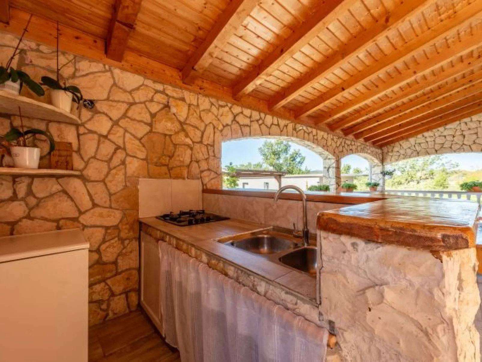 Holiday House Laetitia with pool - Image-tags.info