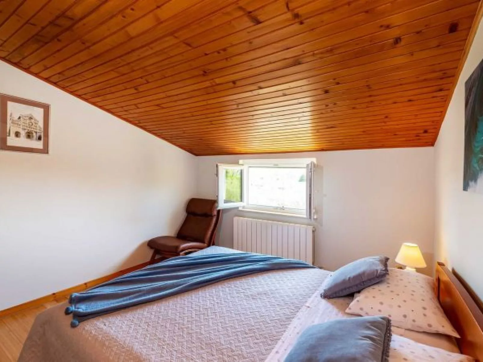 Apartment house Simoni with pool - Image-tags.info