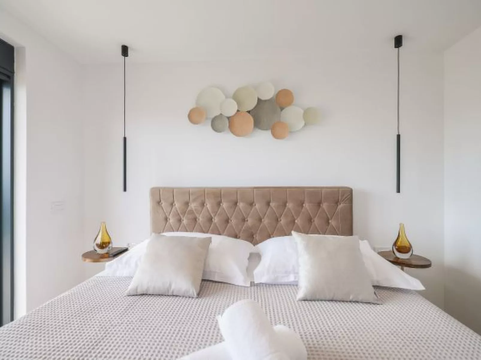 Villa Novue with pool - Image-tags.info