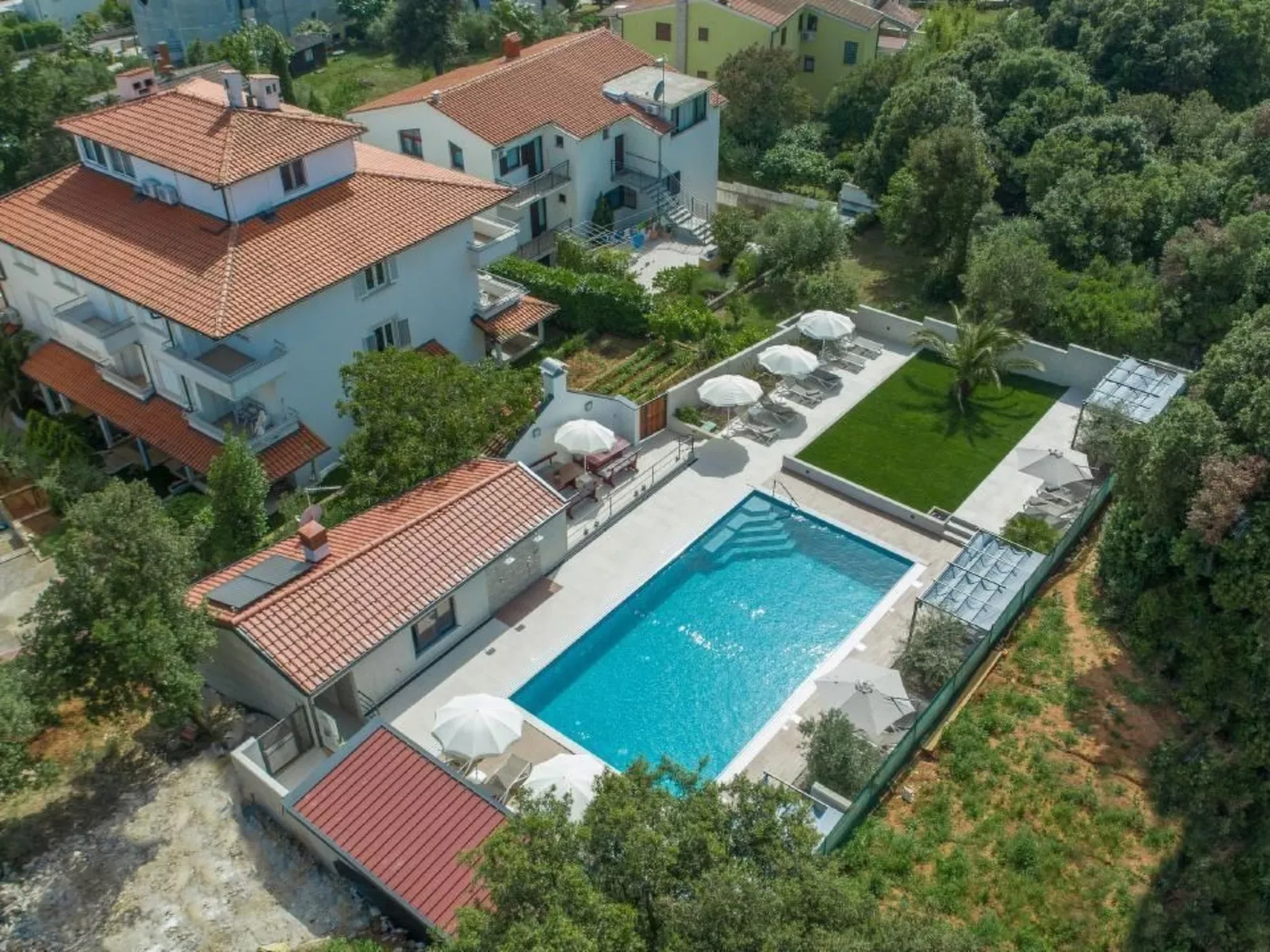 Apartment in Pjescana Uvala mit Gemeinschaftspoo - Image-tags.info