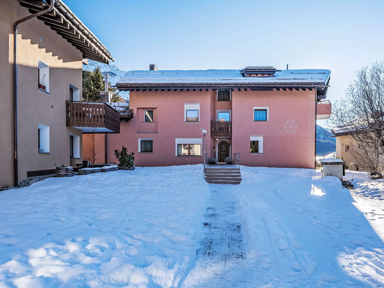 Chesa Saira 2 - Buiten