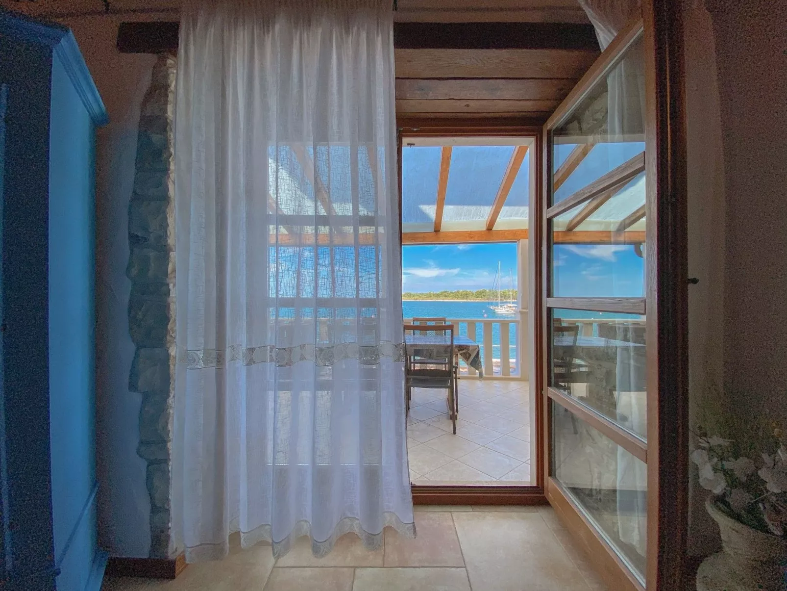 Für 4 Personen ca. 30 m&sup2; in Novigrad, Adriaküste Kroatien (Westküste von I - Binnen