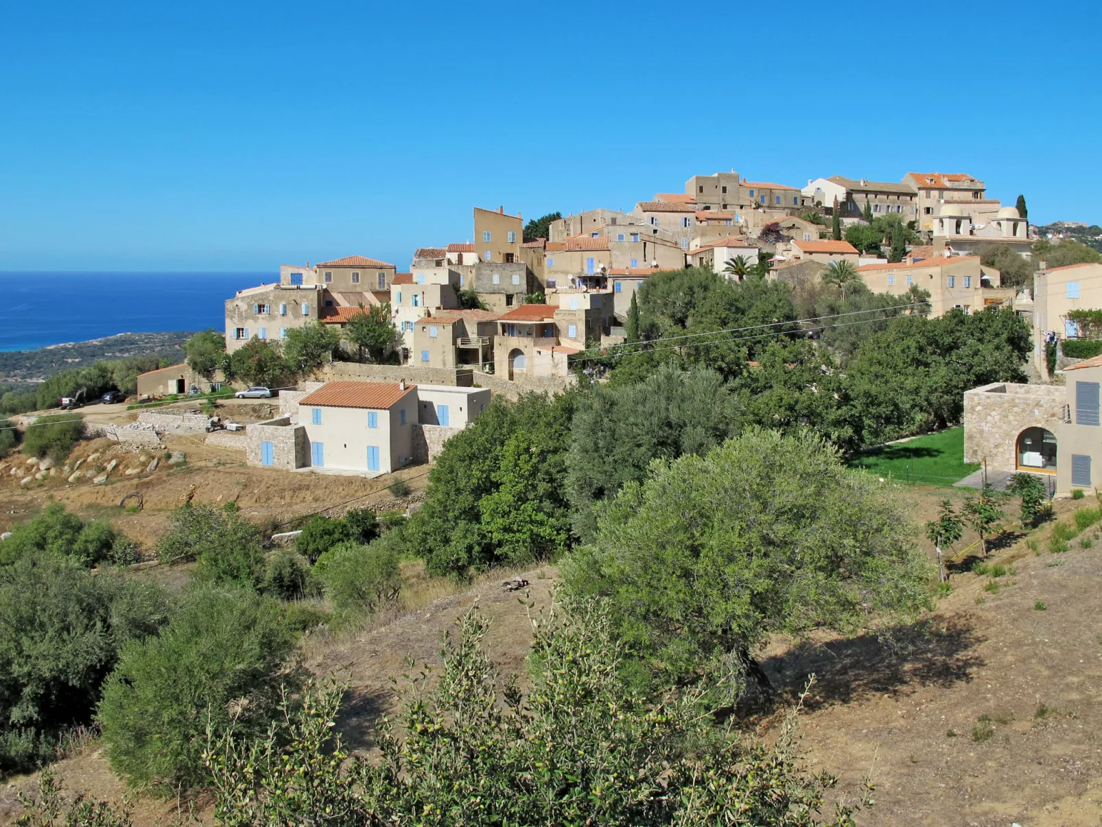 Ruhige Wohnung Panoramablick auf Meer und Berge - Omgeving