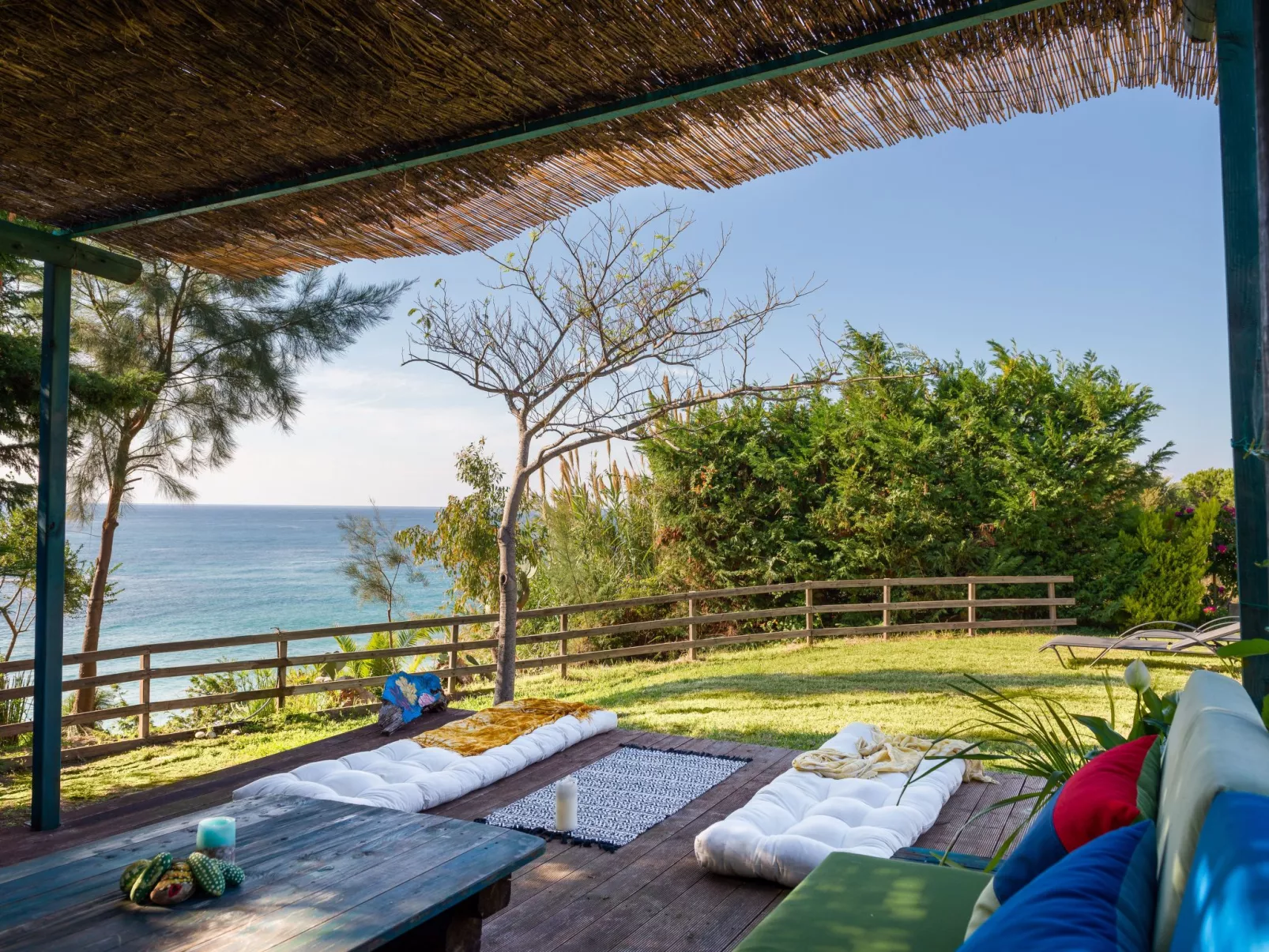 Idyllisch gelegene und luxuriöse Villa mit Veranda und Pavillon - Image-tags.info