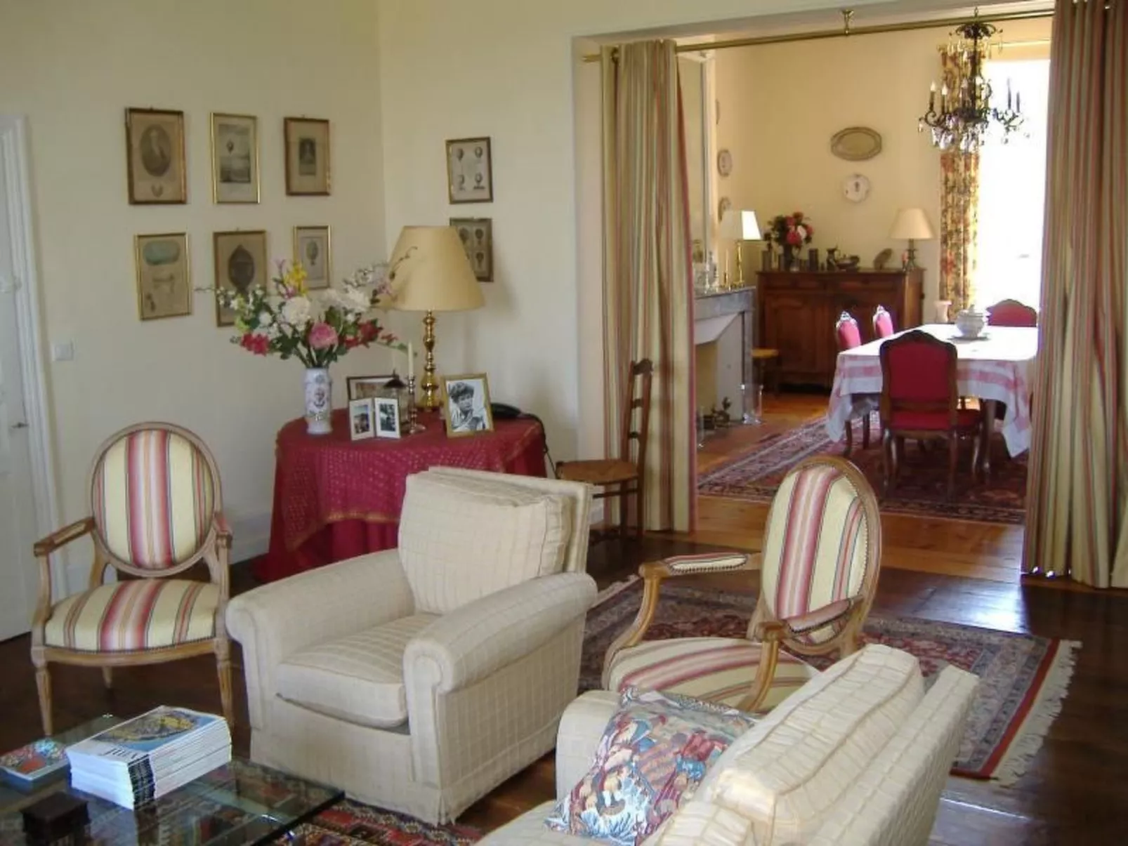 Altehrwürdiges Landhaus mit Pool in Aquitanien für 12 Personen - Image-tags.info