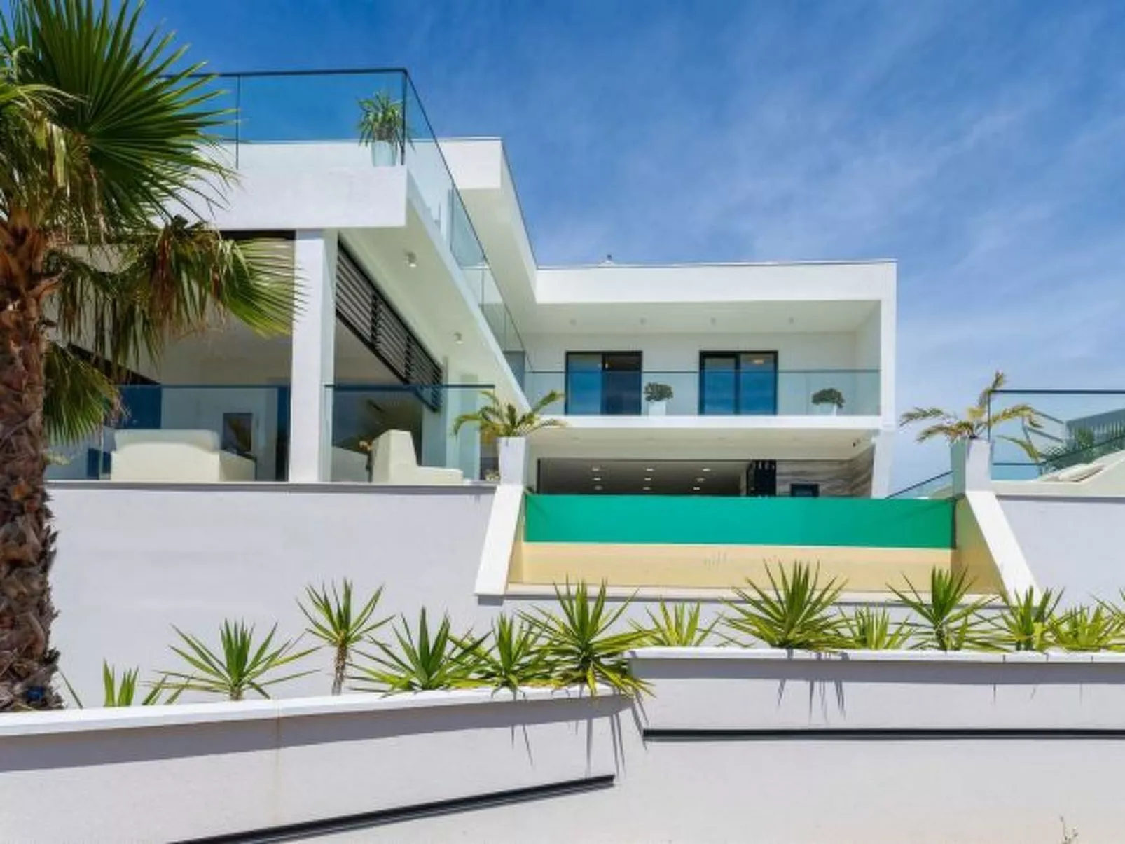 Luxury Villa Michele with infinity pool - Image-tags.info