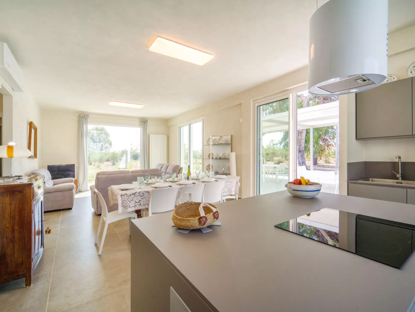 'Mamma Duna' mit Grill - Binnen