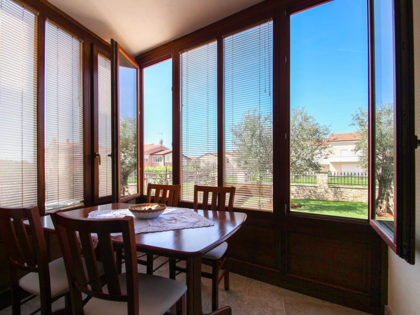 Für 4 Personen ca. 50 m&sup2; in Bužinija, Adriaküste Kroatien (Westküste von I - Binnen