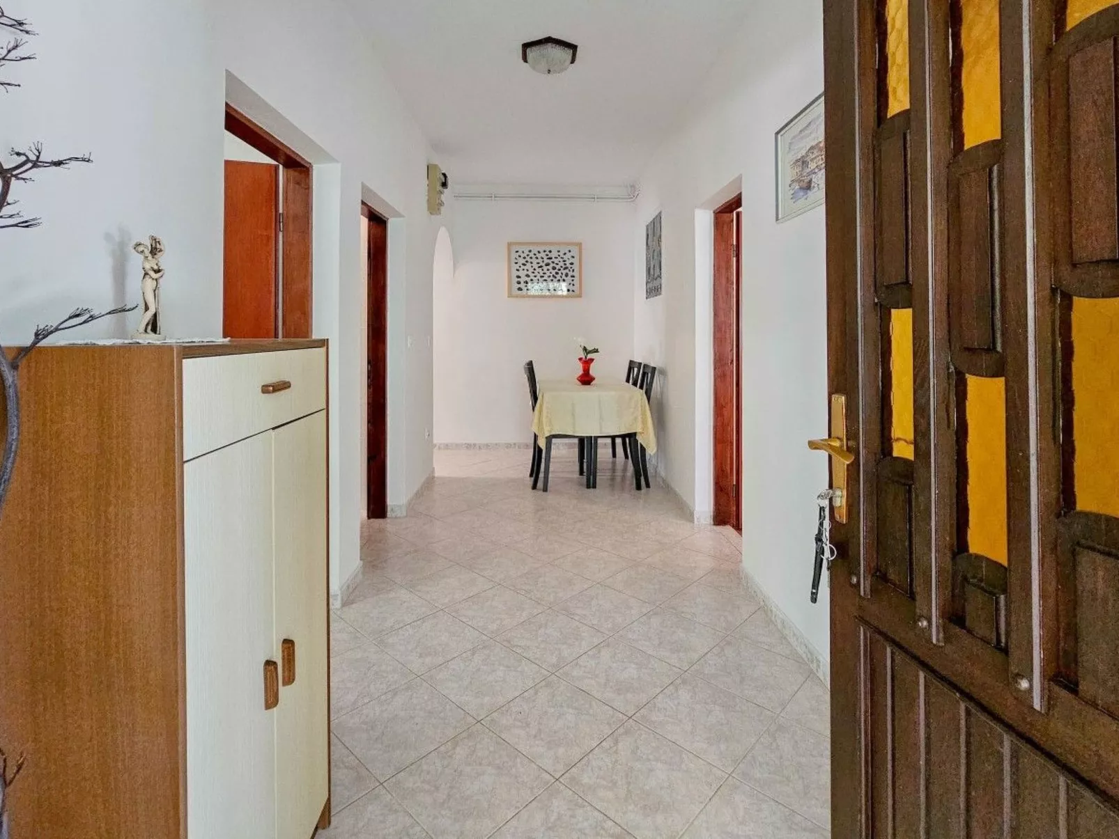 Strandnahes Ferienappartement Pjerina - Binnen