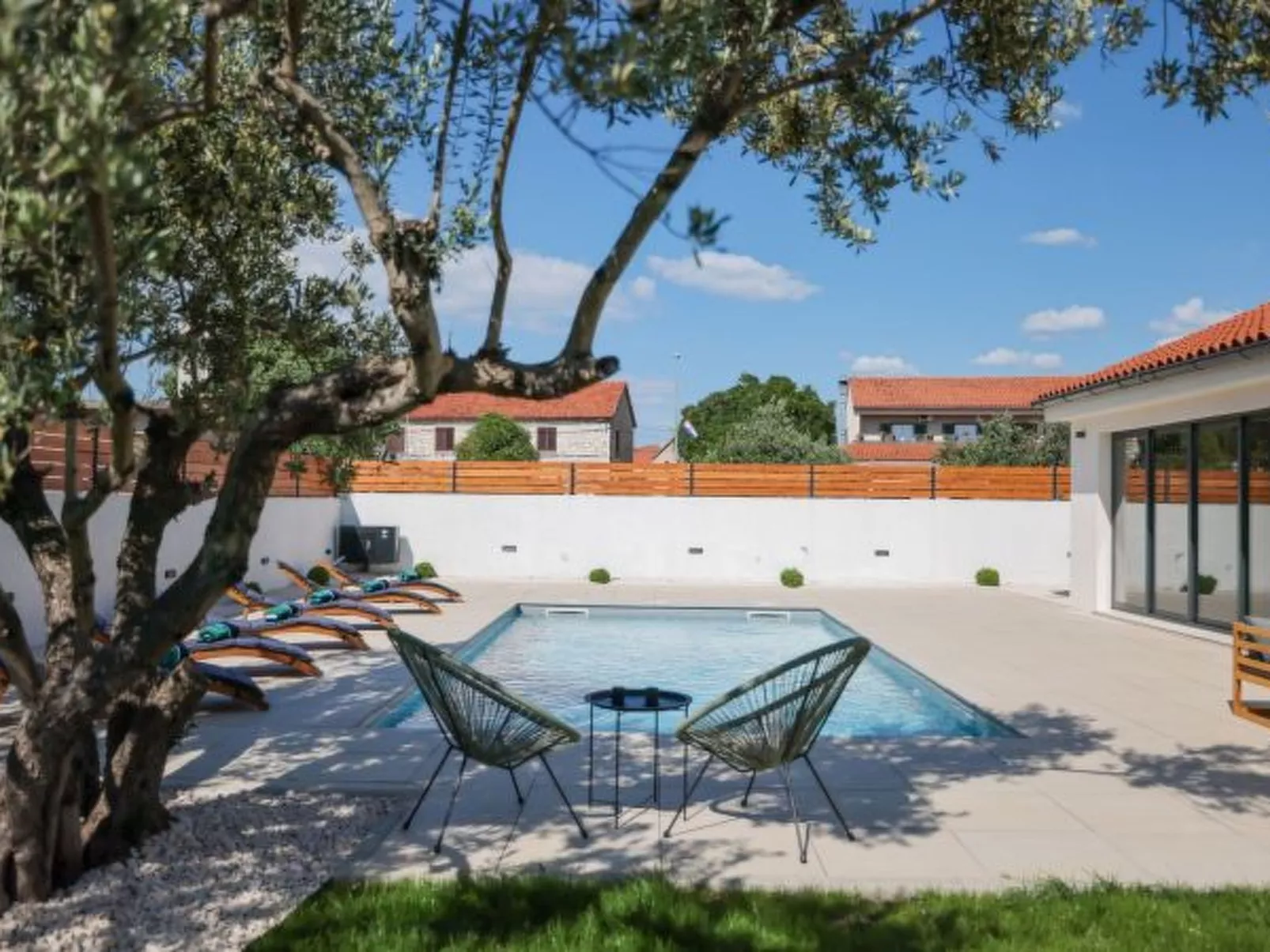 Villa Marta with heated pool and traditional taver - Image-tags.info