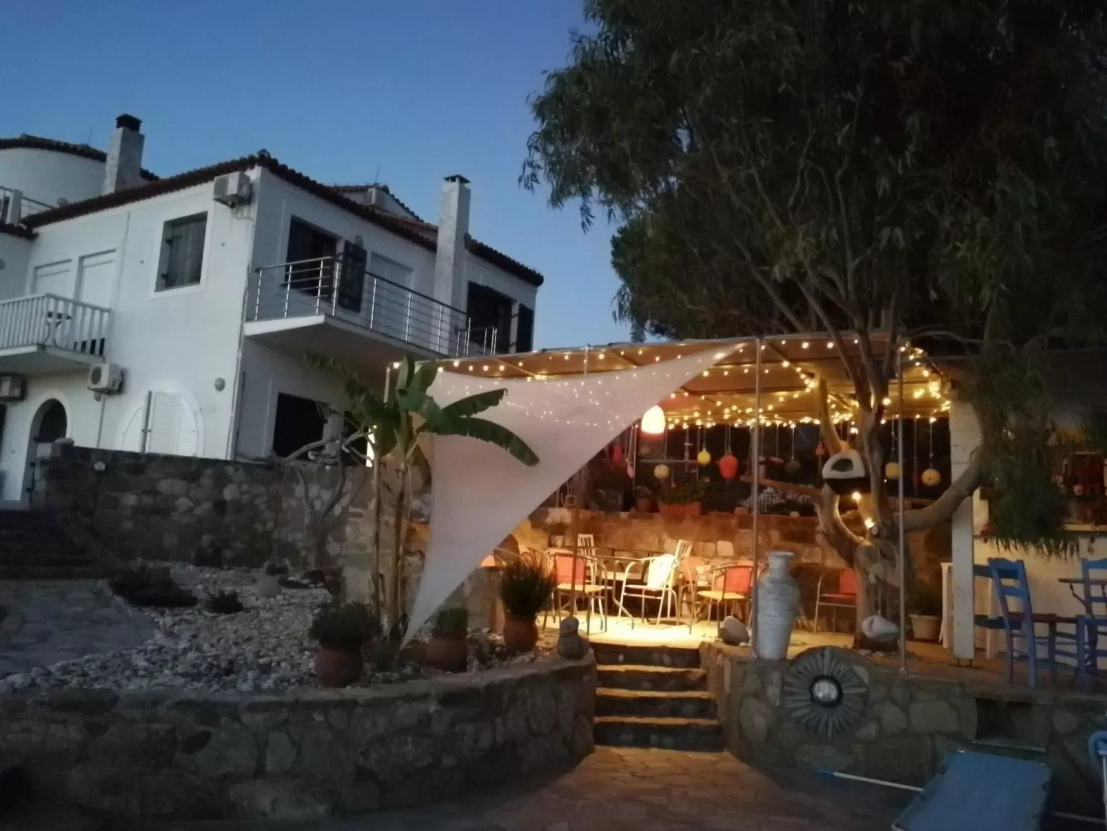 Charly Point Villa-Apartment, Doppelzimmer - Buiten