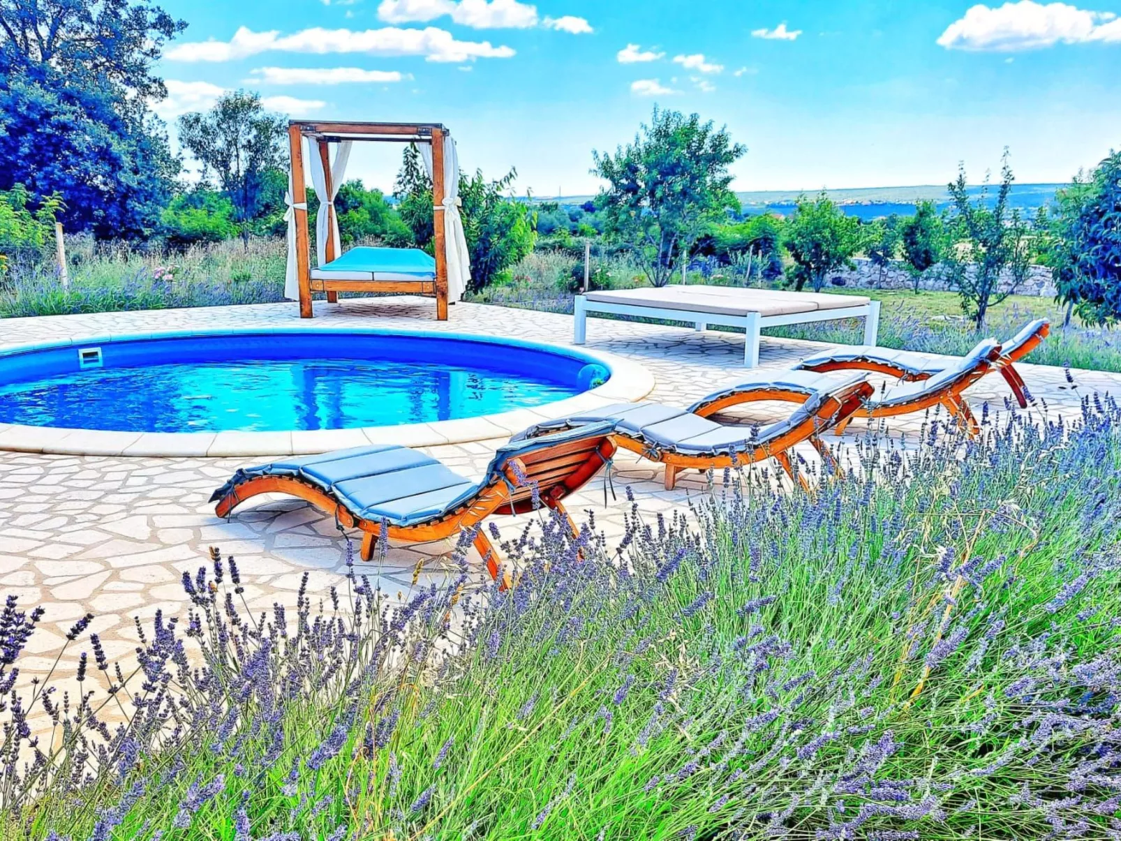 Anwesen "Steinperle mit beheiztem Schwimmbad" - Binnen