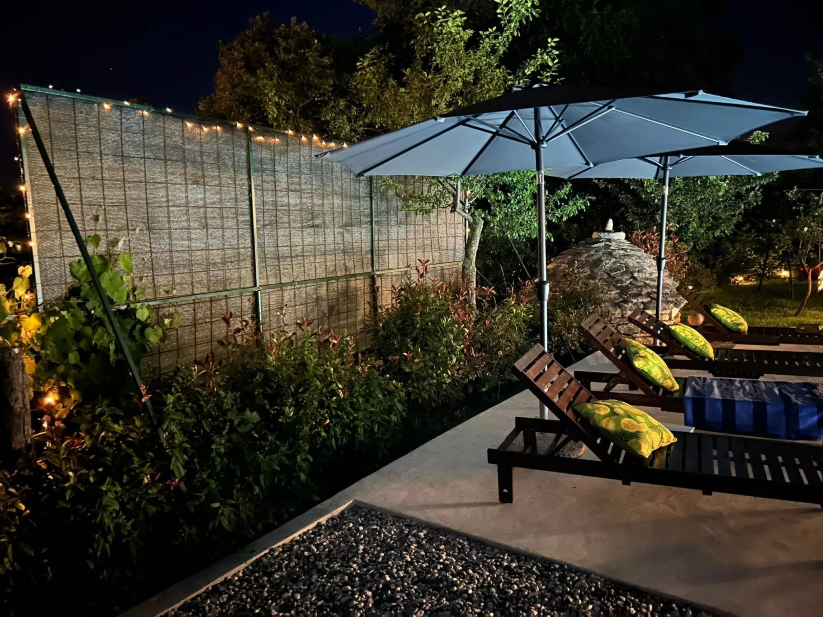 Diva mit privatem Pool - Buiten