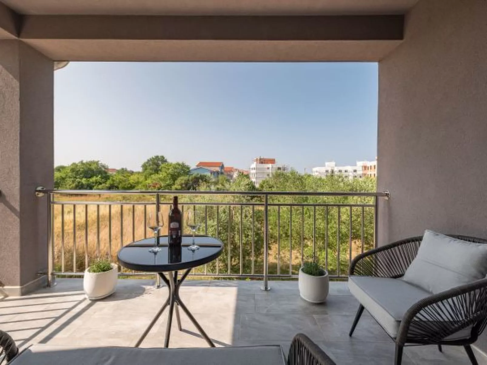 Apartment Laurel near the sea - Image-tags.info