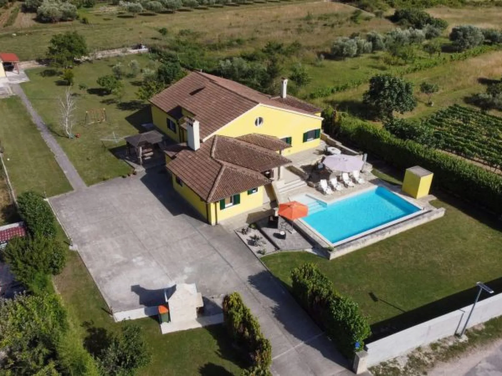 Villa Ana with large pool - Image-tags.info