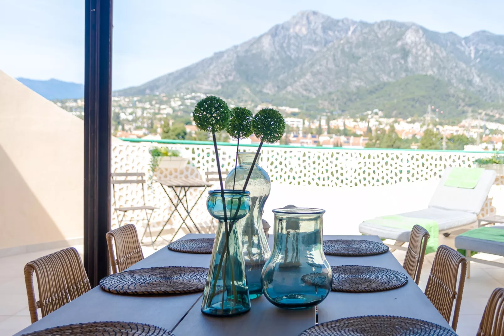 Penthouse in City Centre Marbella with Jacuzzi* - Buitenlucht