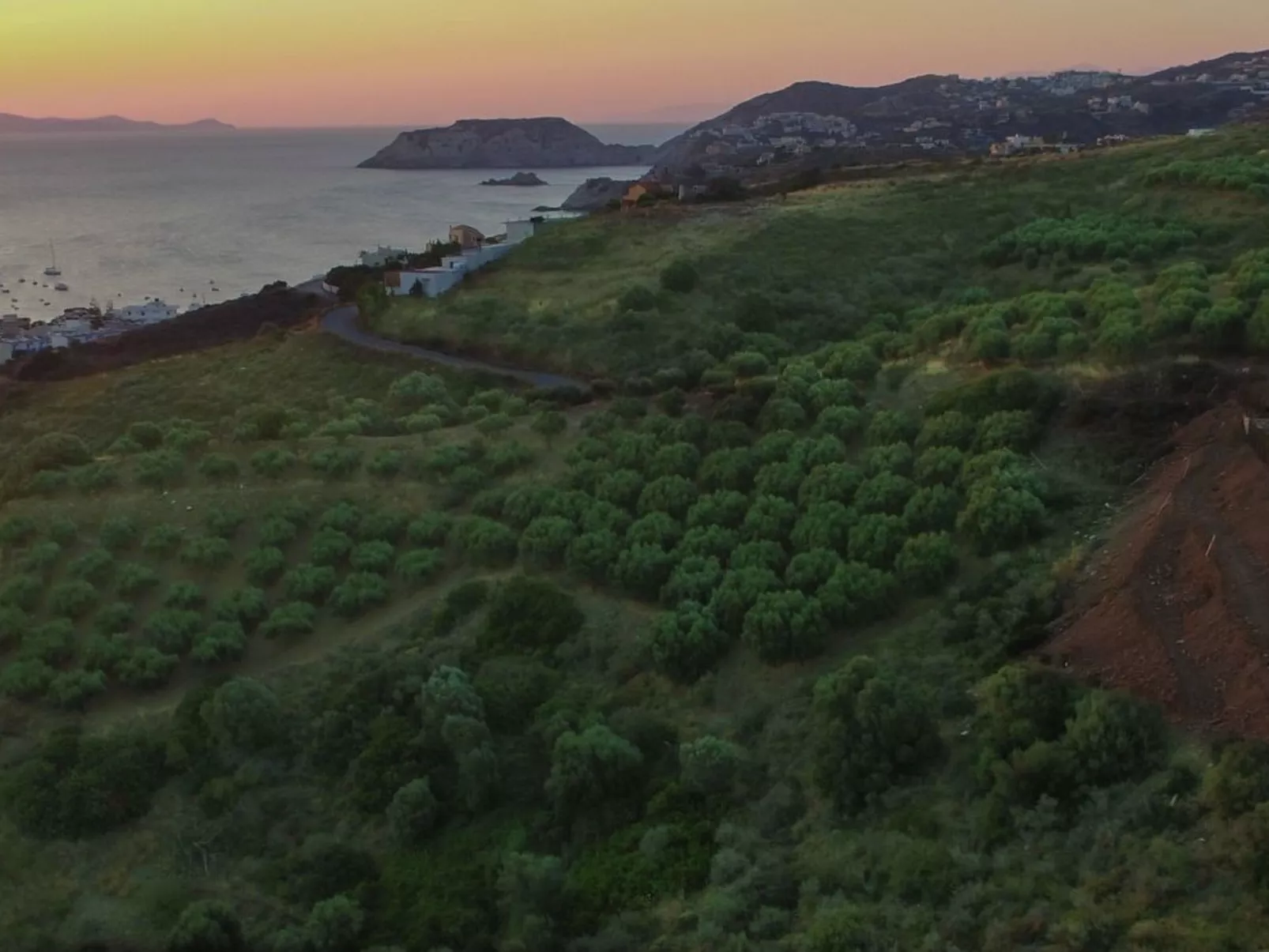 "Villa Kallia" mit Infinity-Pool - Buiten