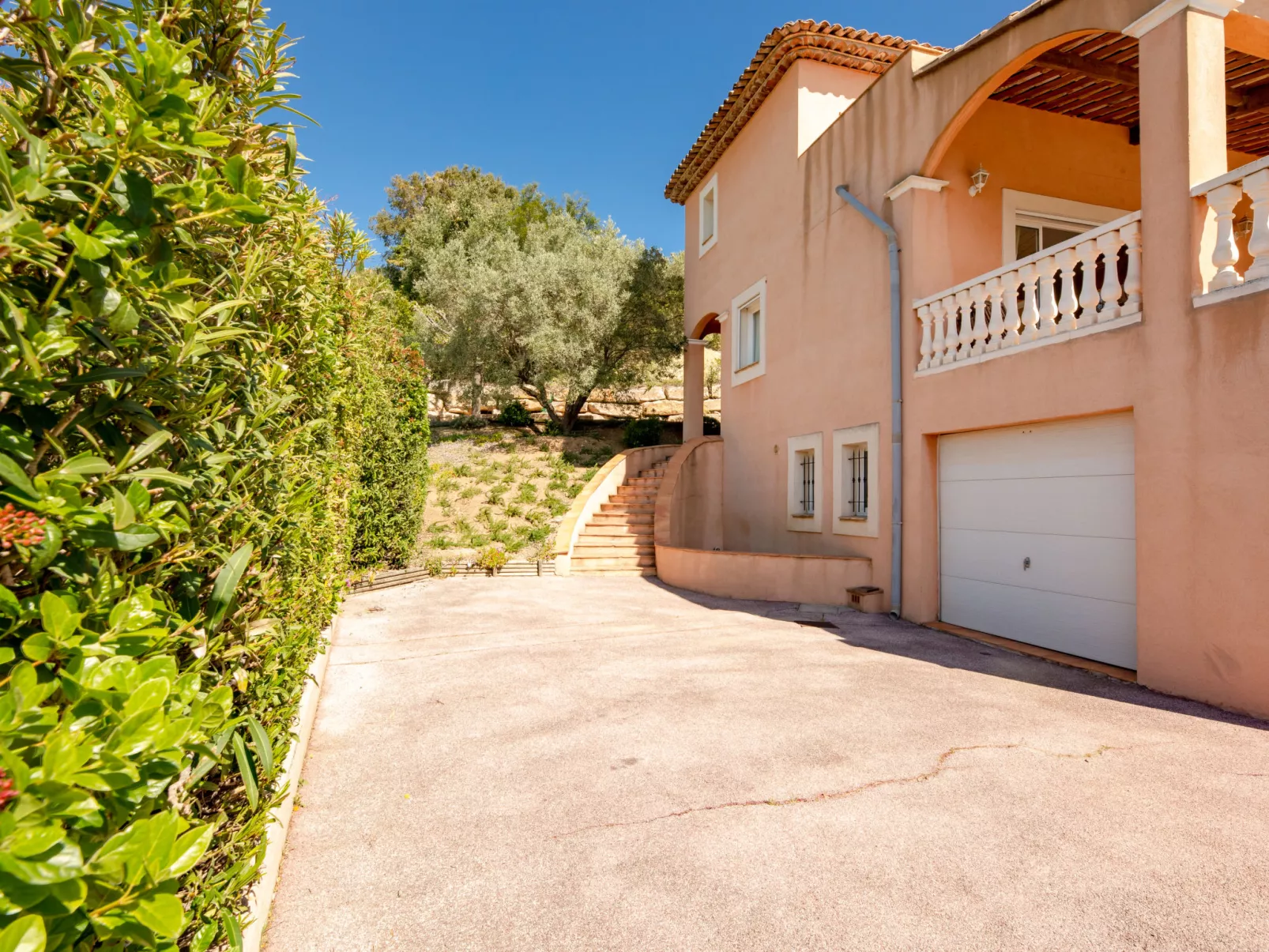 La Figuière - Buiten