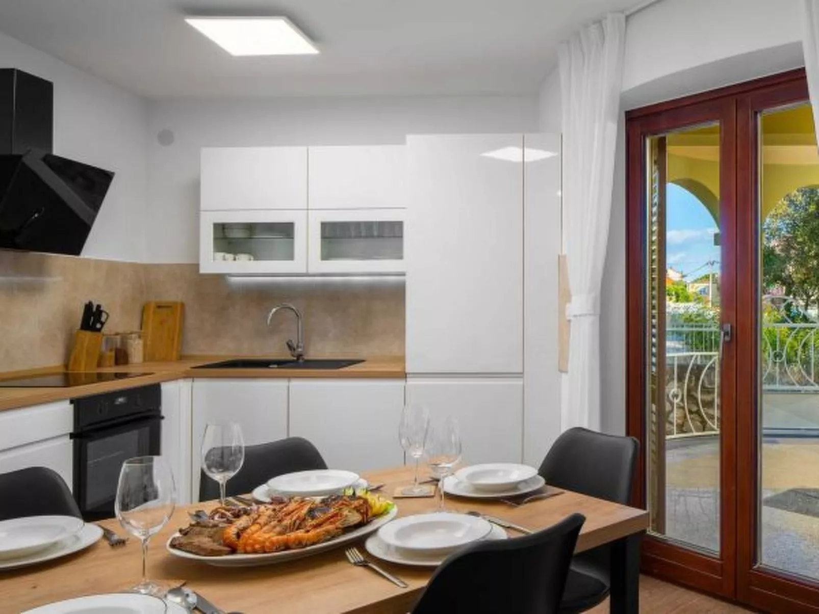 Charming Villa Rea, 8+2 with heated pool - Image-tags.info