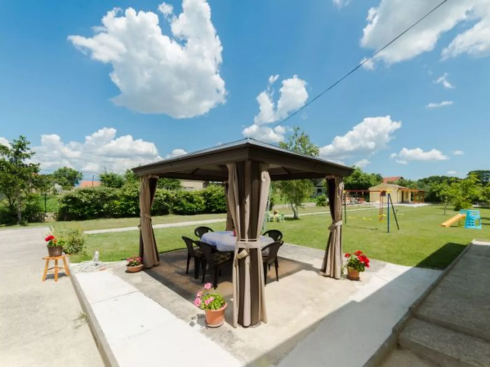 Villa Ana with large pool - Image-tags.info