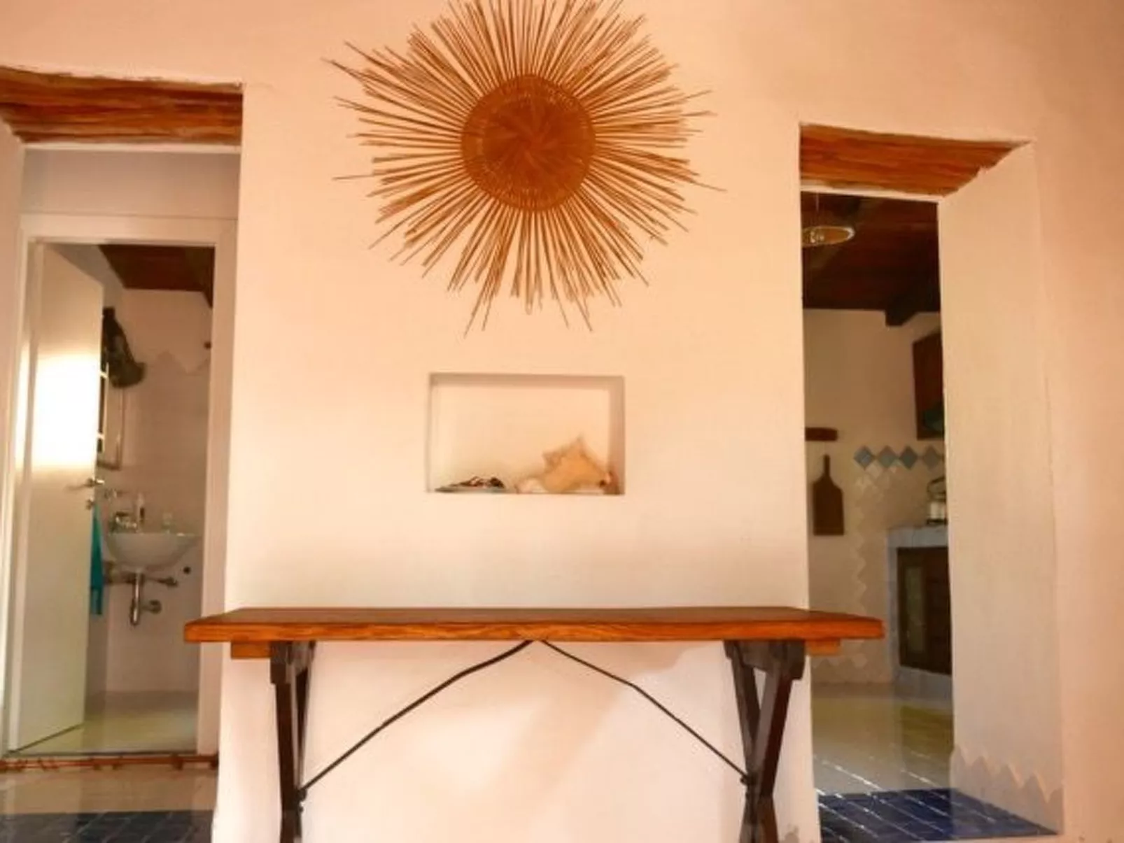 "Anania - Image-tags.info