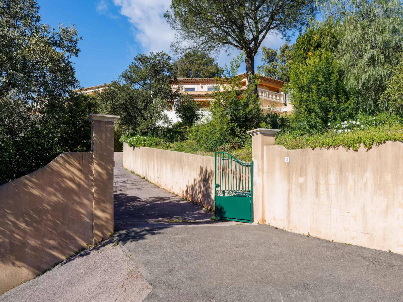 La Figuière - Buiten