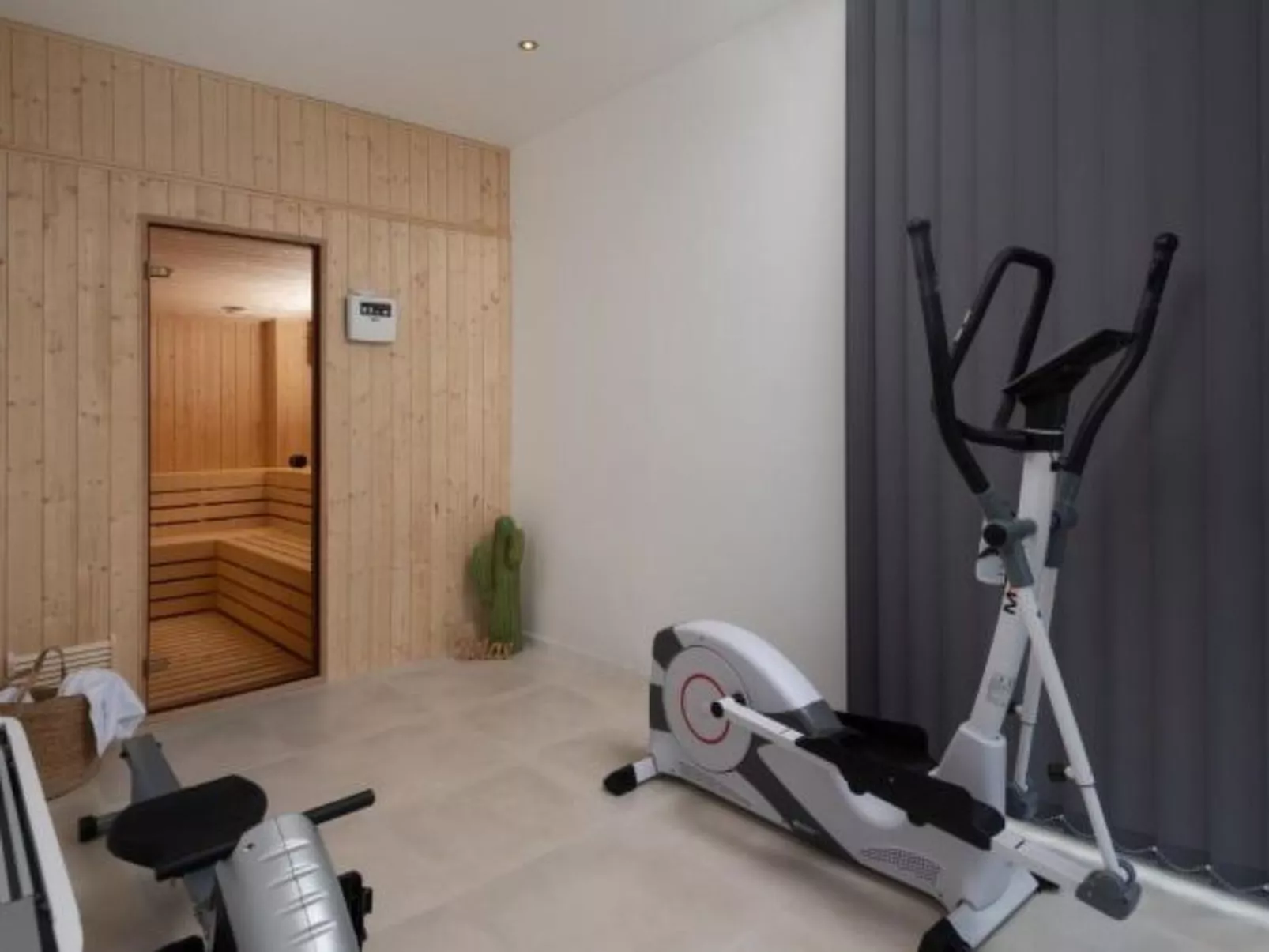 Villa Barbara with heated pool - Image-tags.info