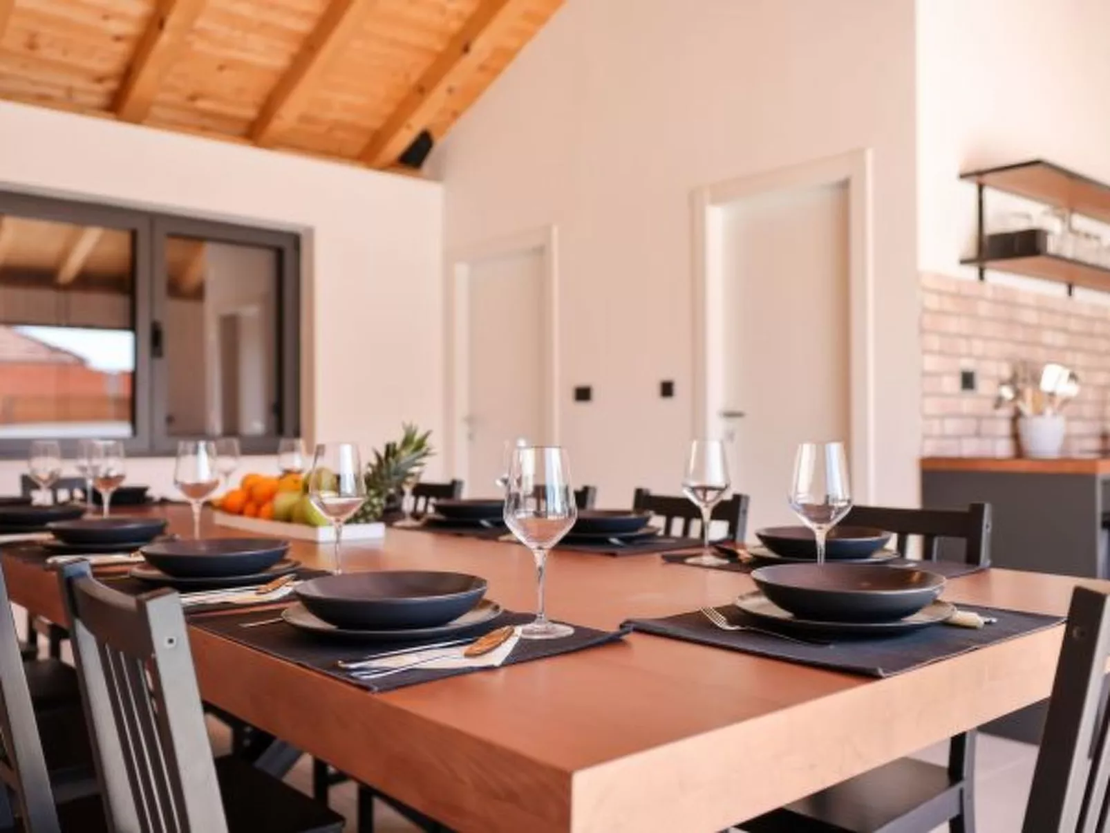 Villa Marta with heated pool and traditional taver - Image-tags.info