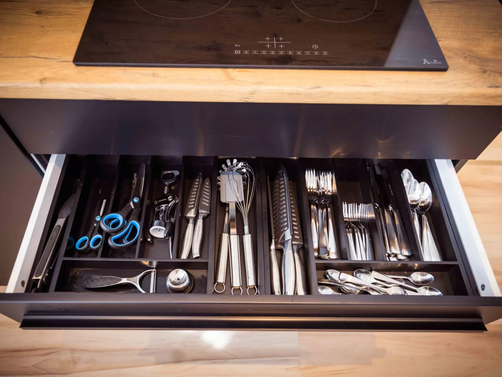 Schiller Apartment im Zentrum von Hof. Küche, Parkplatz, 250MBit Wlan - Binnen